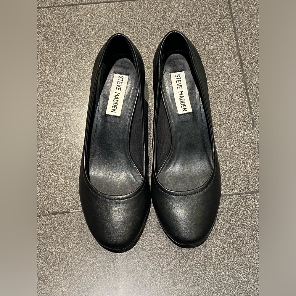 Steve Madden Leather Ballet Pumps